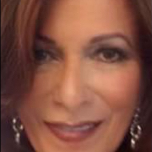 Meet your Posher, Linda - Picture 1 of 1